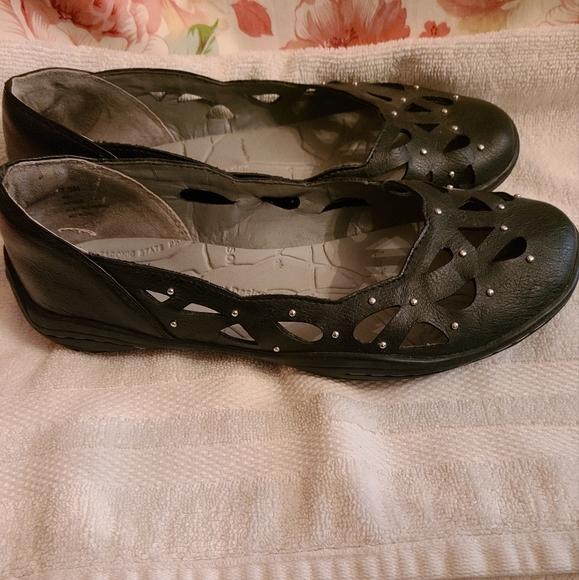 J-41 Flats - Picture 2 of 4